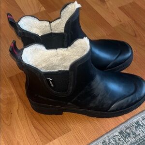 Tretorn women’s Lina Chelsea Black fur lined rain Boots size 6